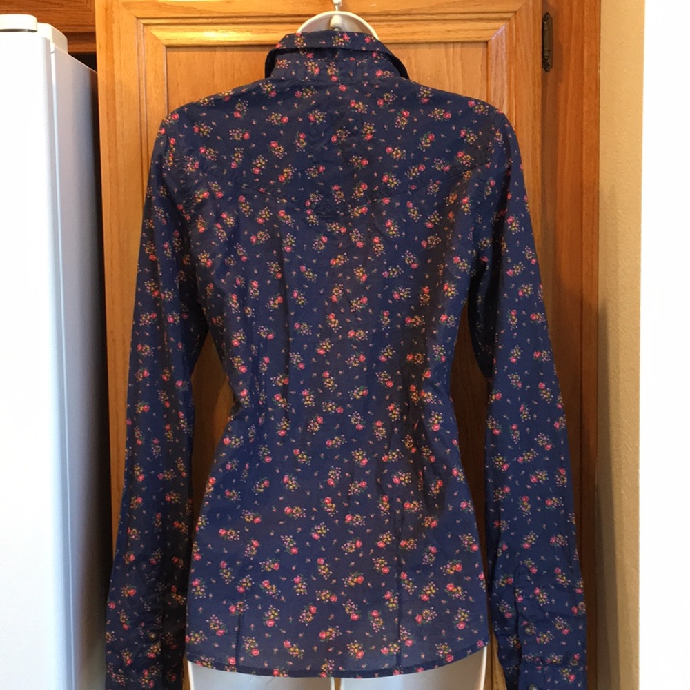 Hollister Navy Blue Floral Button Down Shirt M - Picture 7 of 9